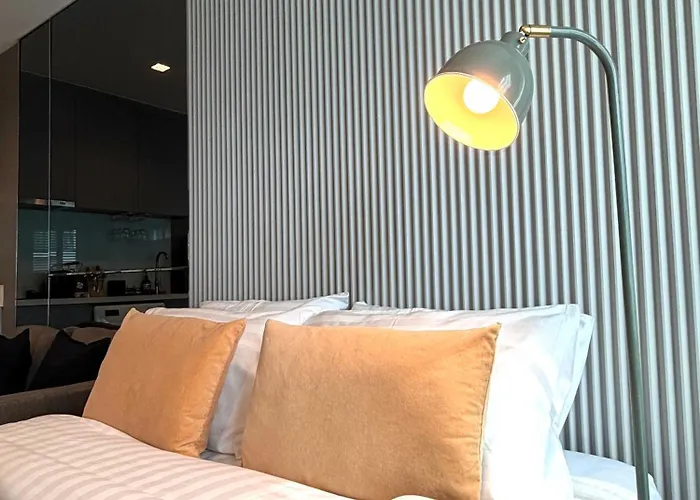 Walk To Bts Pool View Queenbed Retreat Lejlighed *